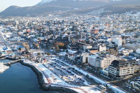 Vivir en Ushuaia 2025: Guía Real para Futuros Residentes